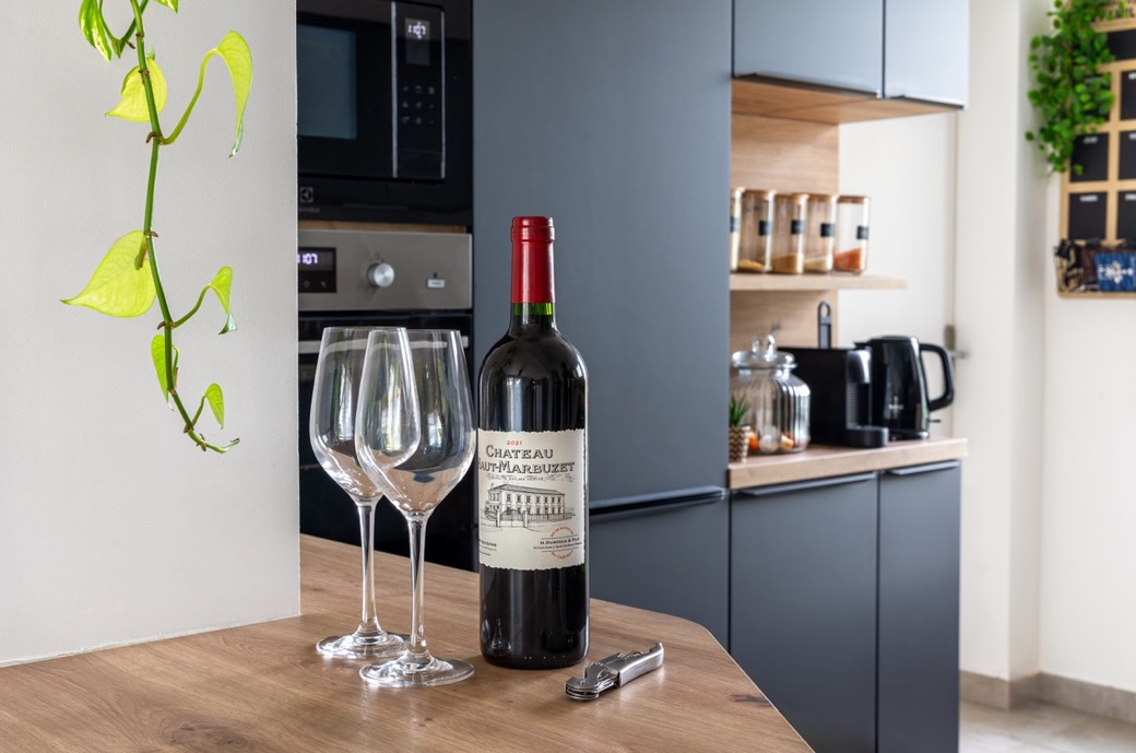 Plan snack îlot cuisine sur mesure Bordeaux — Cuizineo